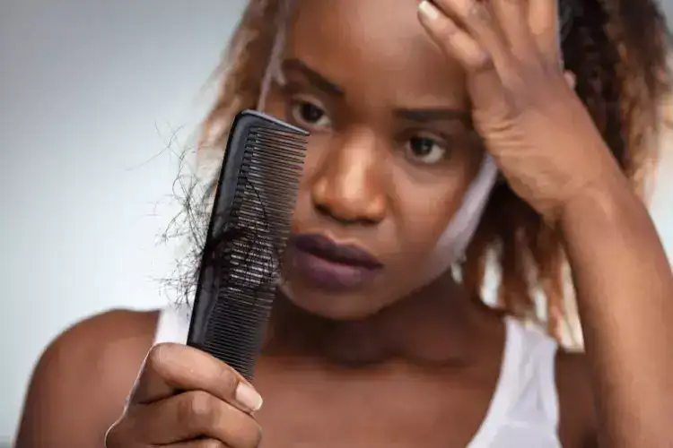 dra rafaela marques
frontoplastia 
queda de cabelo